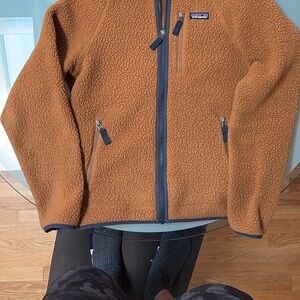 Patagonia polar fleece jacket medium. No marks. All works and my belly too big